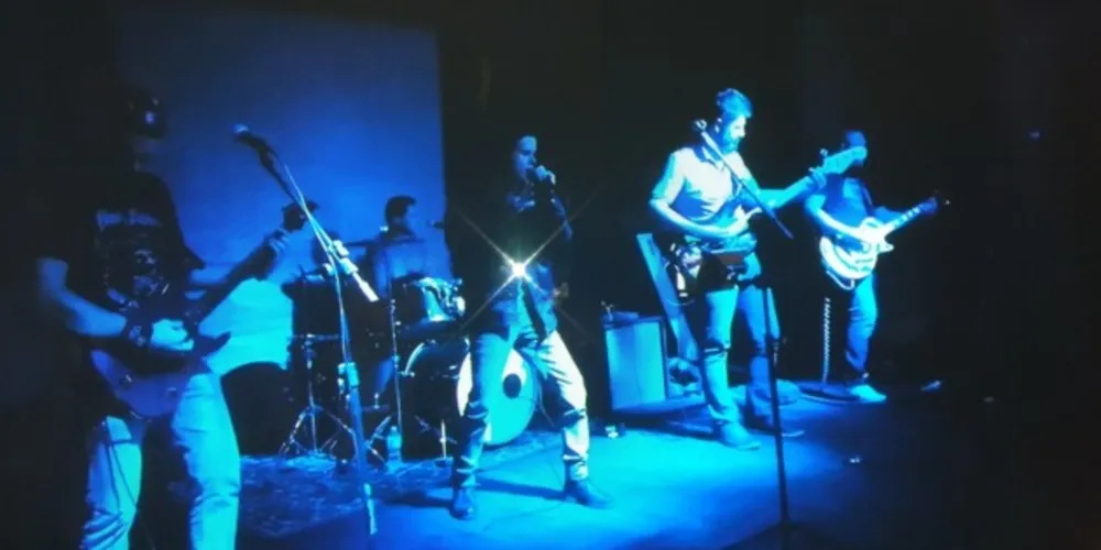 A banda Dark Side se apresenta no Mercenários nesta sexta-feira