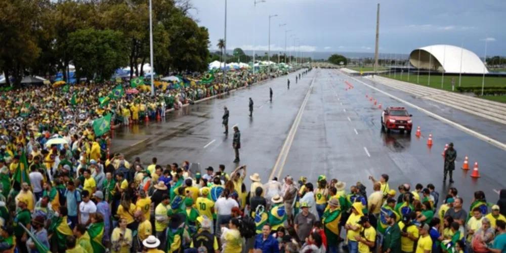 Suspeitos de financiar atos antidemocráticos terão contas bloqueadas