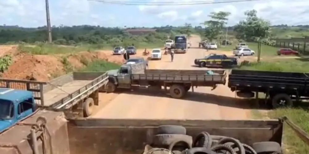PRF afirma que 'adotou todas as providências para o retorno da normalidade do fluxo'.