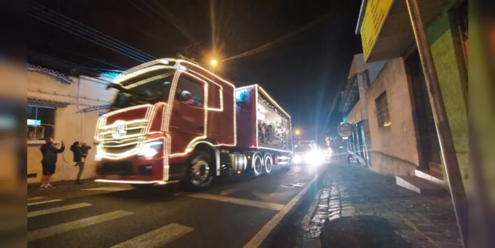 População de Ponta Grossa sentiu de perto a magia do Natal.