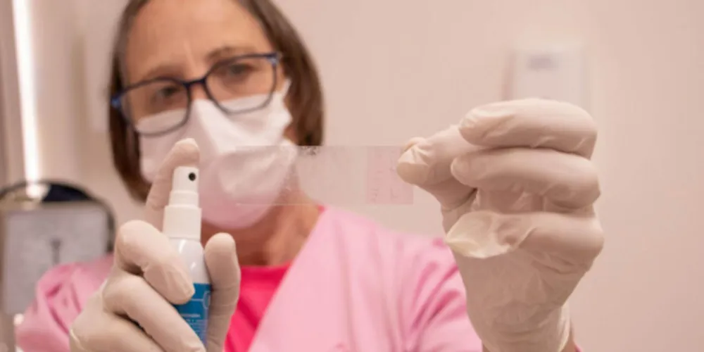 A ação faz parte do cronograma de atividades em alusão ao mês de prevenção e combate ao câncer de mama e colo do útero