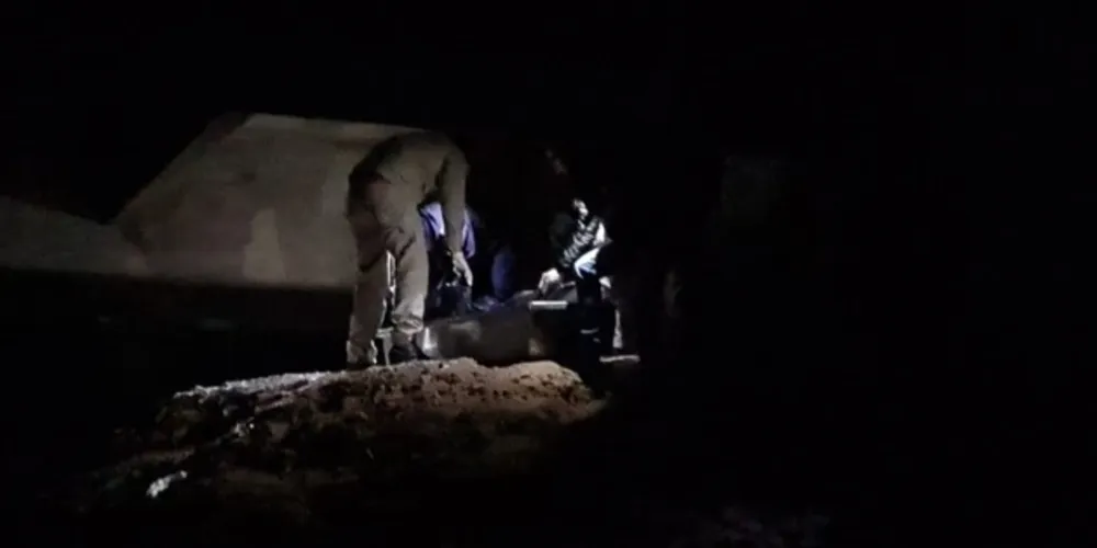 Corpo foi recolhido pelo IML e exames serão feitos para identificar a causa da morte