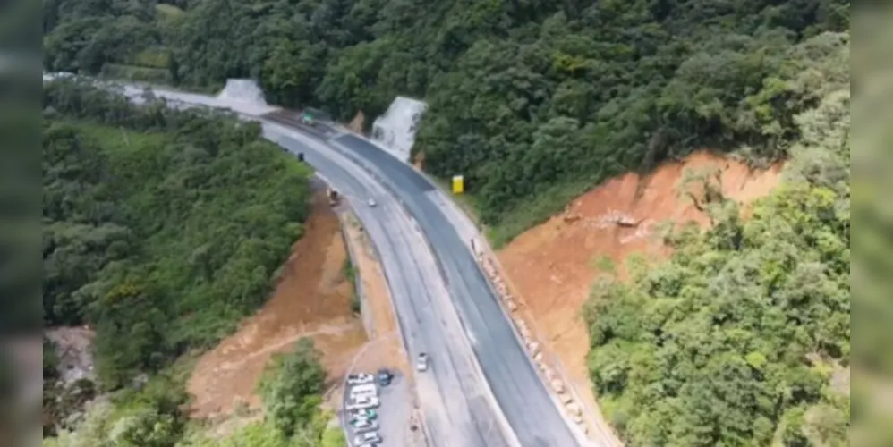 Liberação da segunda faixa na pista sul ocorre após a estabilidade do clima e o avanço dos trabalhos de recuperação