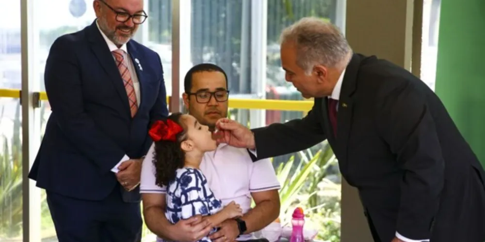 Pouco mais de 65% do público-alvo foi vacinado. A meta é 95%.