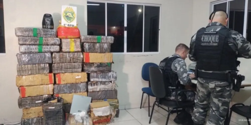 Grande quantidade de drogas foi apreendida pela PM