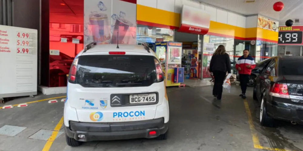 Procon autuou quatro postos de combustíveis da cidade por prática abusiva de preços