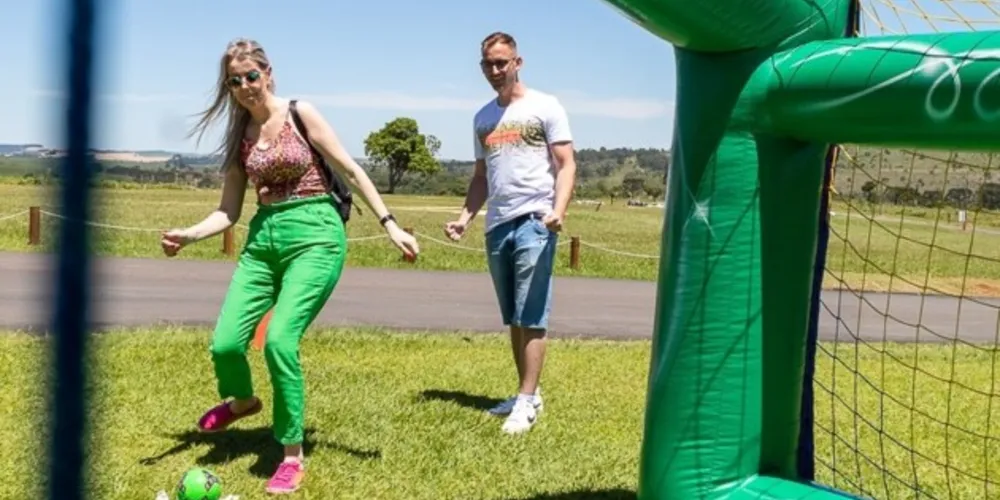 Ao acertar seis gols no ângulo, o visitante garante entrada grátis ao Parque