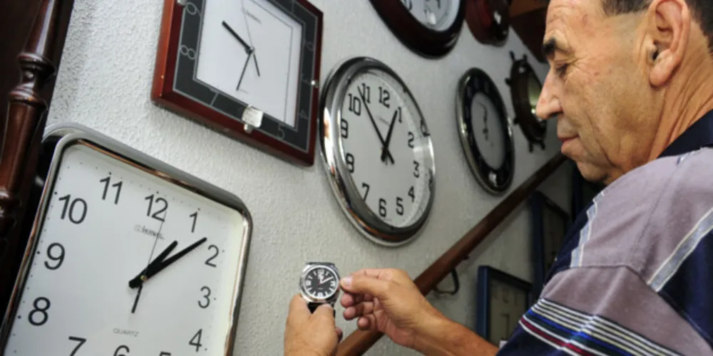 Horas no ponteiro do relógio variam de acordo com a região em que se está inserido