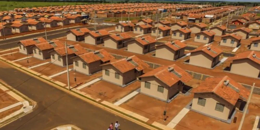 Valor  funciona como uma espécie de caução, elevando a capacidade de pagamento e, em tese, reduz a taxa de juros cobrada pelo banco