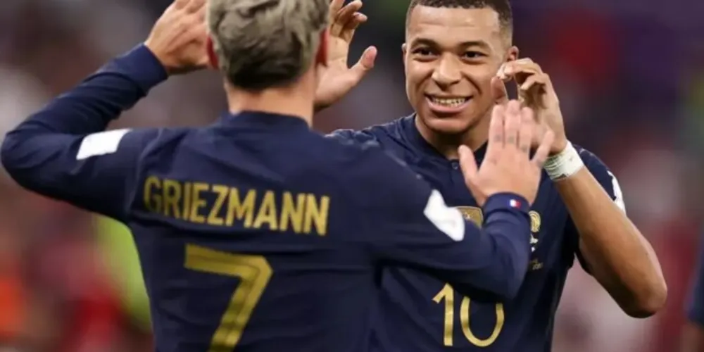 Segundo dia de jogos pelas oitavas de final tem duelo de craques