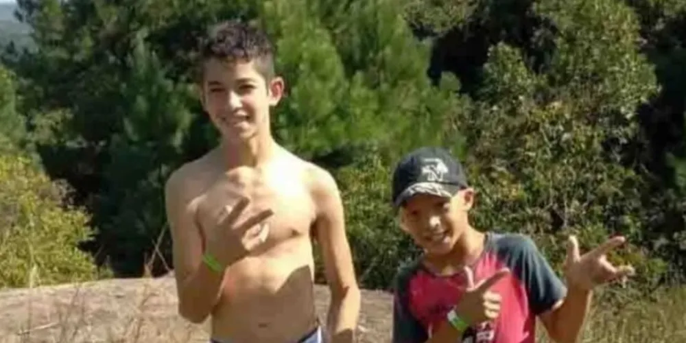 Os dois desapareceram no rio do bairro Jardim Independência no início da tarde de segunda-feira.