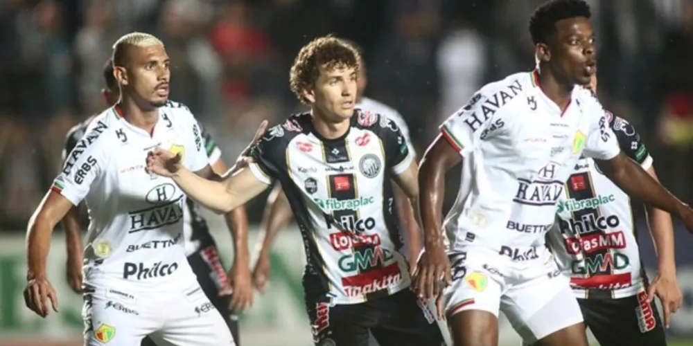 Fantasma fez uma péssima partida e apenas empatou com equipe catarinense