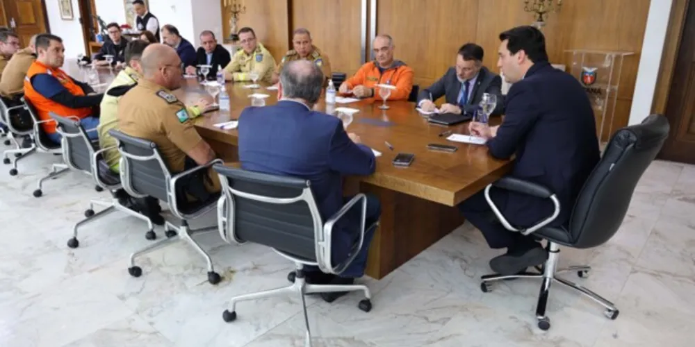 O gabinete é formado pelas Secretarias de Infraestrutura e Segurança Pública, Corpo de Bombeiros, Polícia Militar, Polícia Científica, Polícia Civil e Defesa Civil