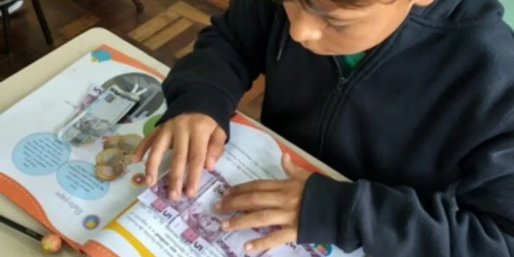 Amplos recursos contribuíram para o trabalho da classe