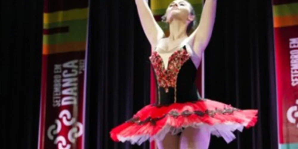 490 bailarinos e bailarinas participaram recentemente do festival 'Setembro em Dança'.
