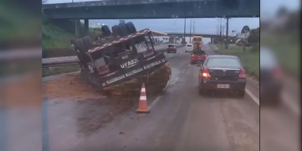 Fluxo na região é feito pela faixa de aceleração da rodovia