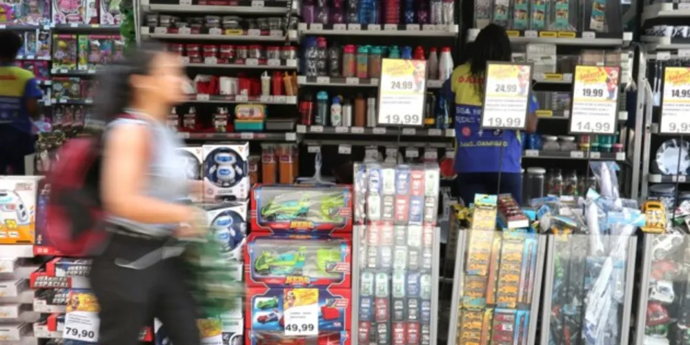 Desde o início do ano, pequenas empresas do comércio geraram 262.143 vagas de emprego