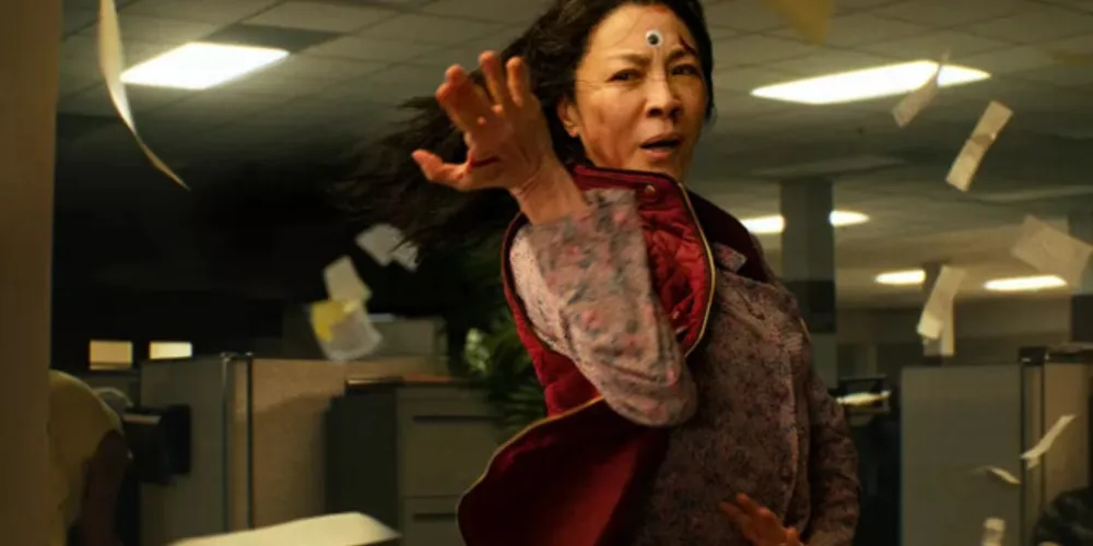 Tudo em Todo o Lugar ao Mesmo Tempo’, com 8 nomeações, incluindo melhor filme, melhor diretor e melhor performance de protagonista