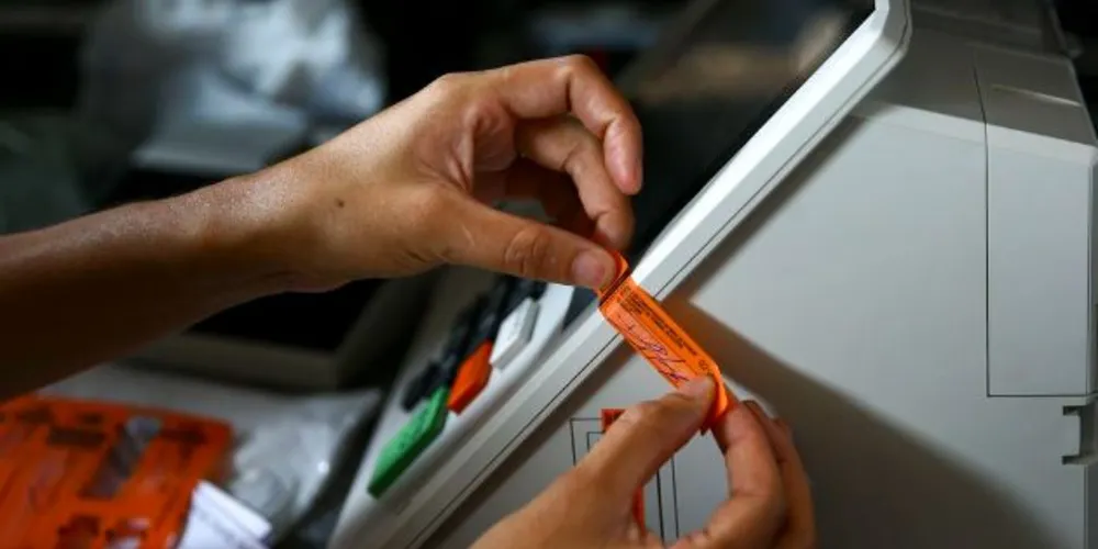 Urnas foram, substituídas em várias cidades do Paraná