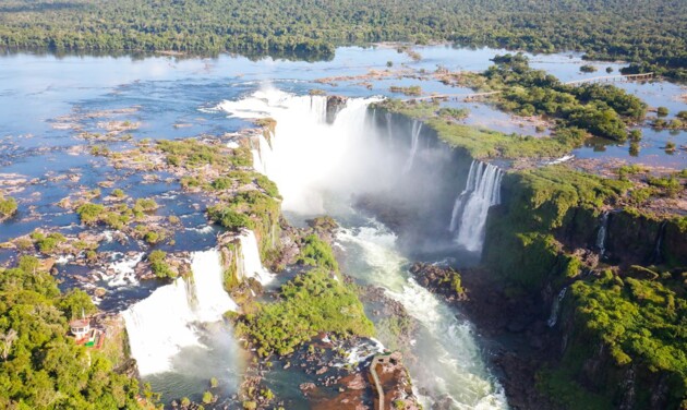 Acesso foi liberado após diminuição no fluxo de água no Rio Iguaçu