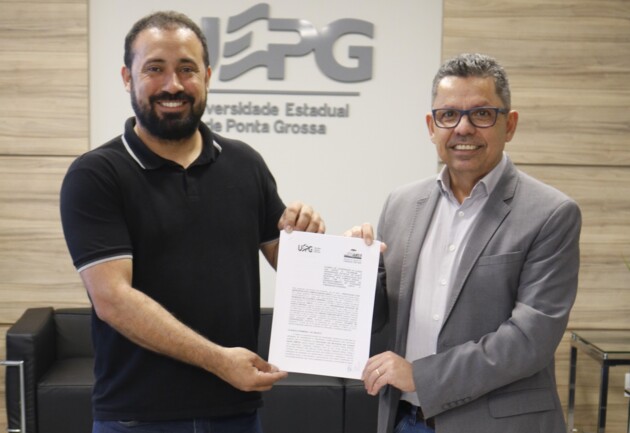 Presidente da AMCG e prefeito de Piraí do Sul, Henrique Carneiro (União), esteve reunido com o reitor da UEPG, Miguel Sanches Neto