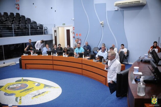 Reunião na Câmara Municipal de Ponta Grossa.