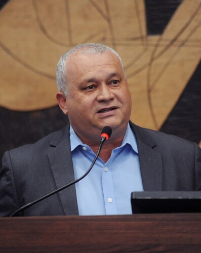 Vereador Izaías Salustiano (PSB) durante Sessão Ordinária na Câmara Municipal