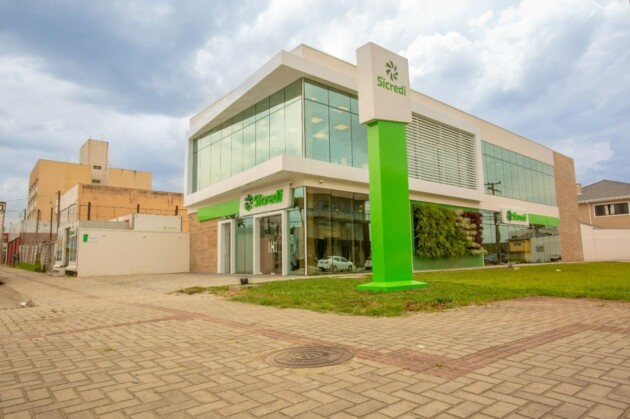 A nova agência fica localizada na rua Duilio Calderari, em Campina Grande do Sul
