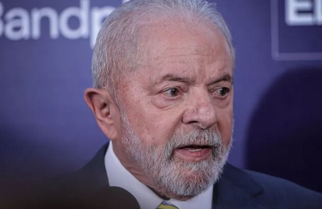 Luiz Inácio Lula da Silva entrou na tarde desta quinta-feira (8), com duas ações de investigação judicial eleitoral