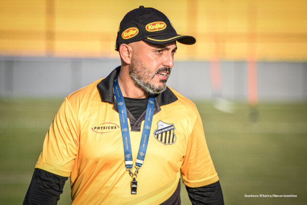 Aos 41 anos, o novo treinador do Fantasma treinou o time de aspirantes do Athletico em 2019