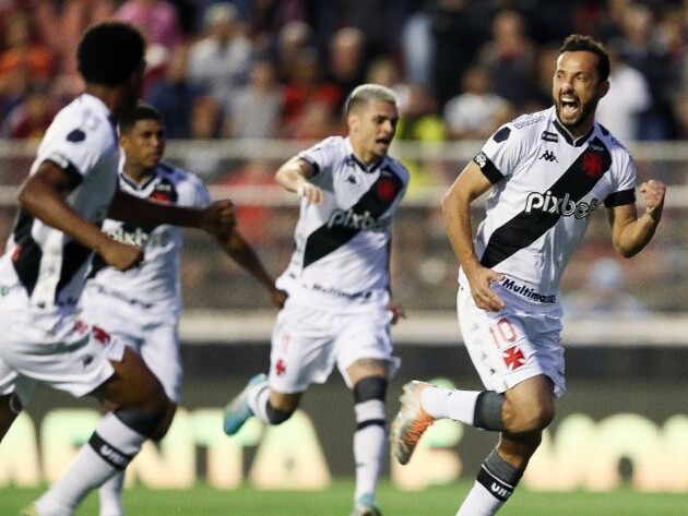 O gol vascaíno foi marcado por Nenê, ainda nos primeiros minutos do jogo