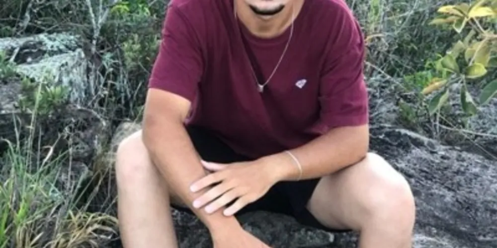 A vítima que dirigia o carro foi identificada como Rulhan Lucas Pereira