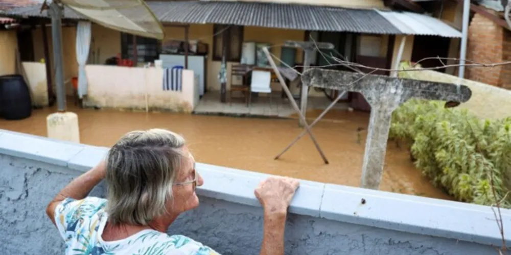 As chuvas também provocaram interdições em rodovias do estado