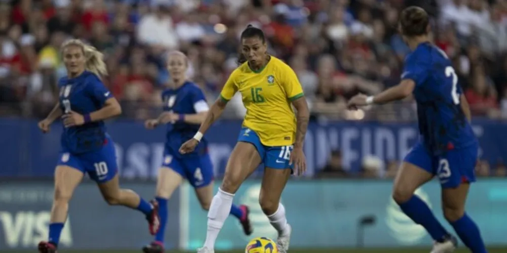 Seleção bem que tentou, mas não conseguiu segurar as anfitriãs