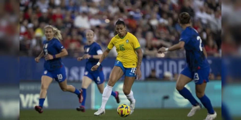 Seleção bem que tentou, mas não conseguiu segurar as anfitriãs