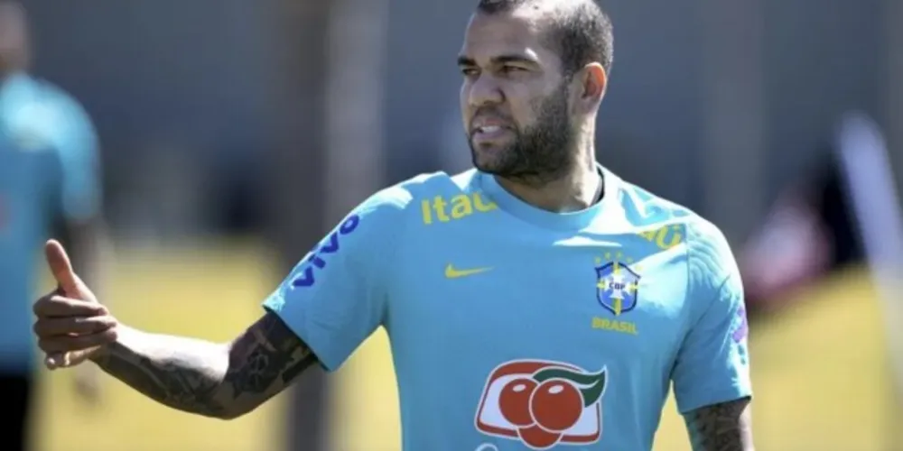 Atleta Daniel Alves é acusado de estupro