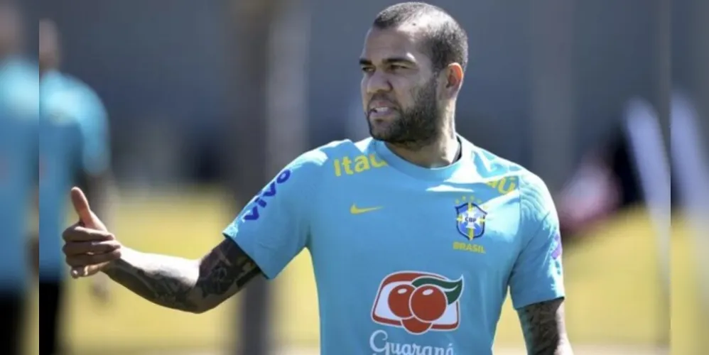 Atleta Daniel Alves é acusado de estupro