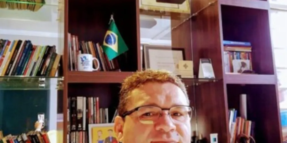 Na região, Cléber atuou no ramo imobiliário e de panificação