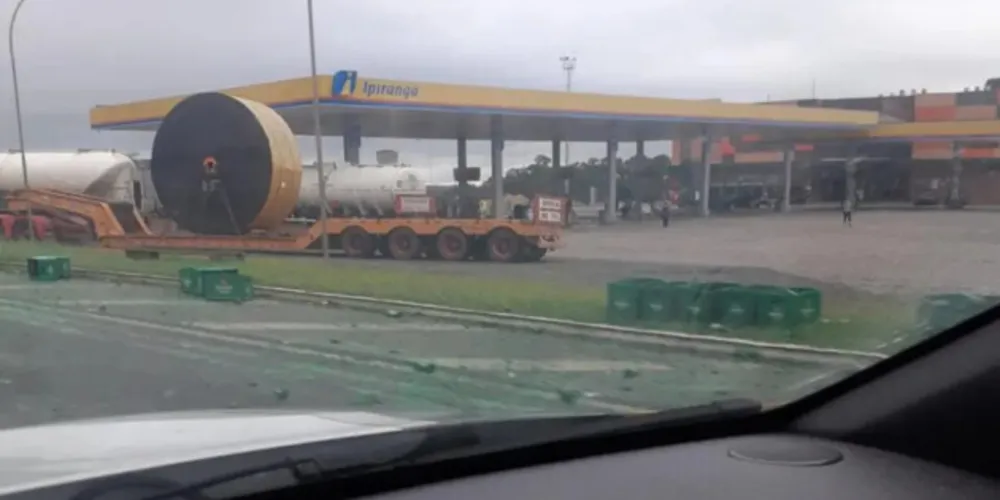 O caminhoneiro foi preso em Curitiba após causar diversos acidentes