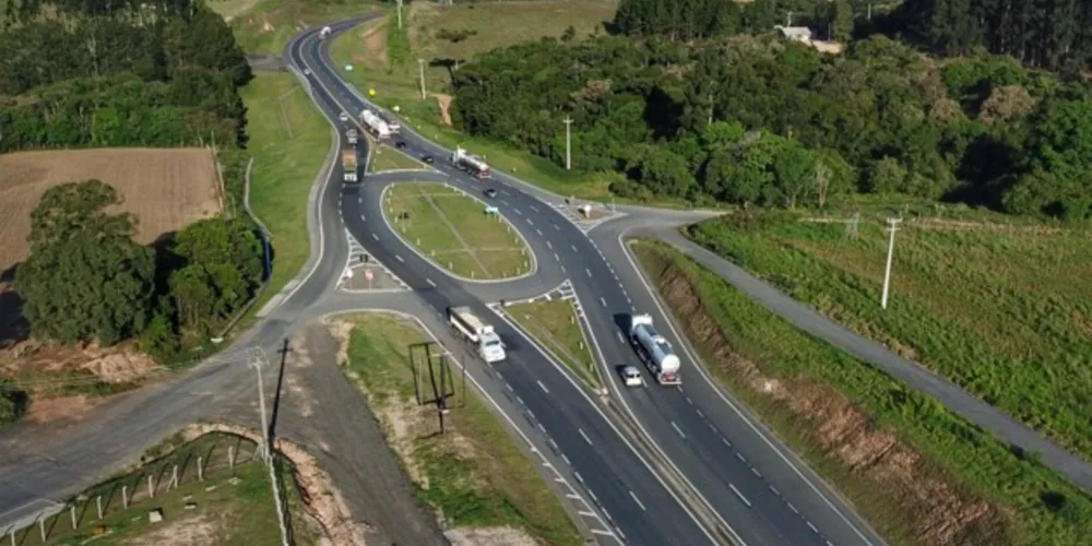 As concessões devem abranger 3,3 mil quilômetros de rodovias estaduais (35%) e federais (65%).