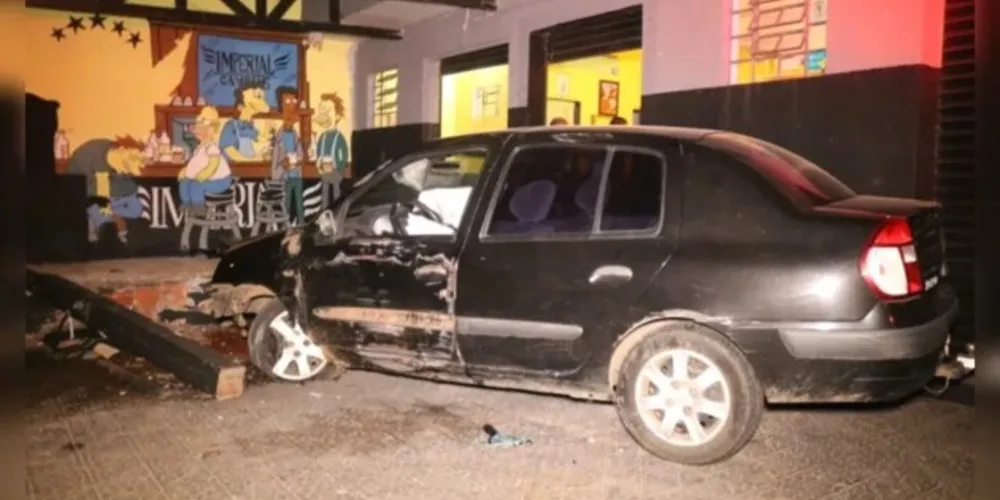 Condutor do veículo foi encaminhado à UPA Santana.