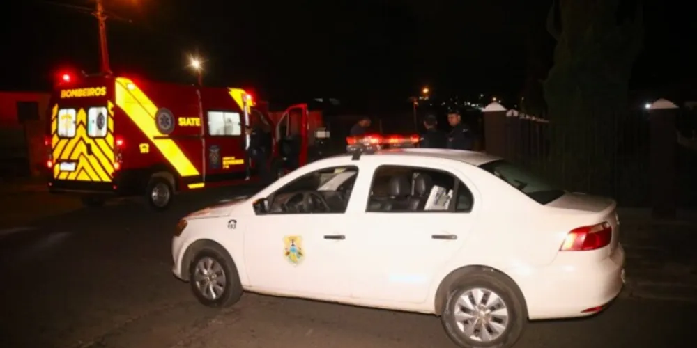 Equipes da Guarda Municipal e do Corpo de Bombeiros estiveram atendendo a situação