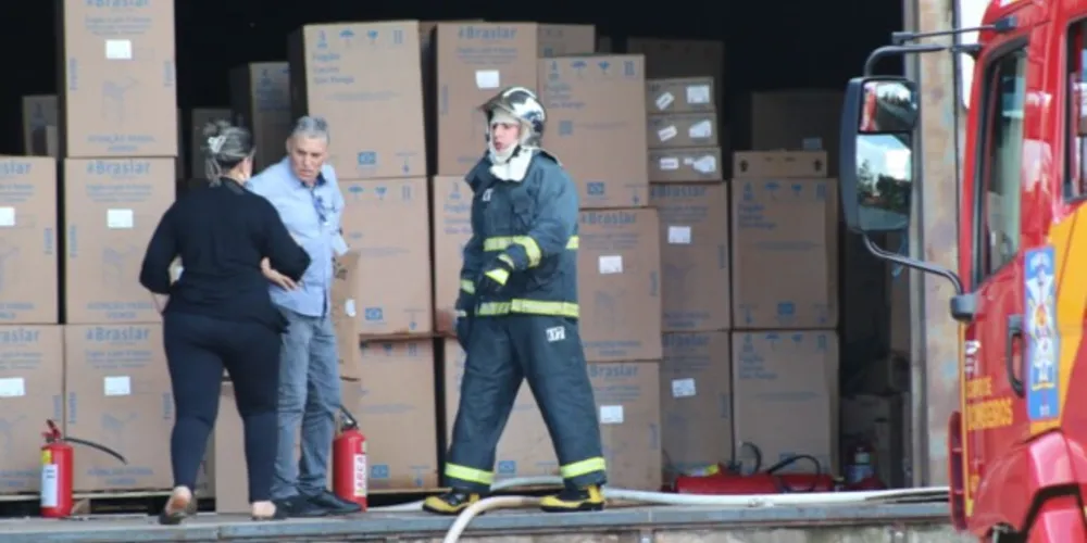 Fábrica foi atingida por incêndio na última segunda-feira (26)