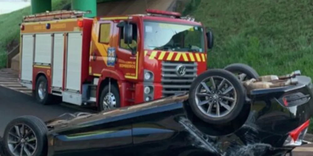 O acidente aconteceu no viaduto Domiciano Theobaldo Bresolin, em Cascavel.