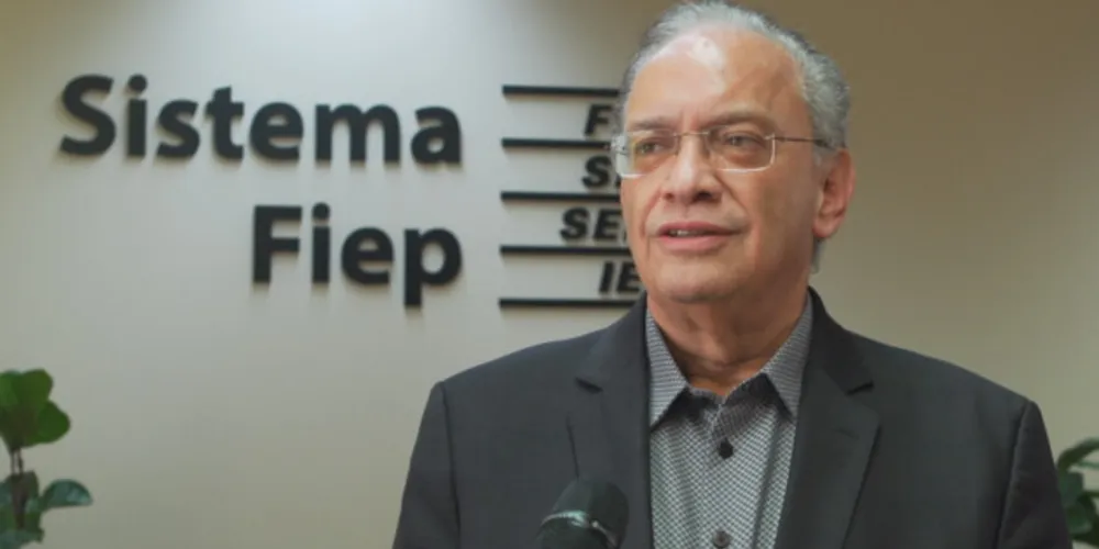 O presidente da Fiep, Carlos Valter Martins Pedro, afirma que os
aportes são fundamentais para o setor, especialmente neste momento