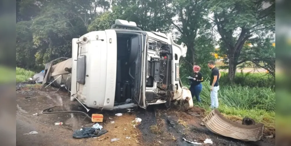 Caminhão estaria vindo de Curitiba para Ponta Grossa