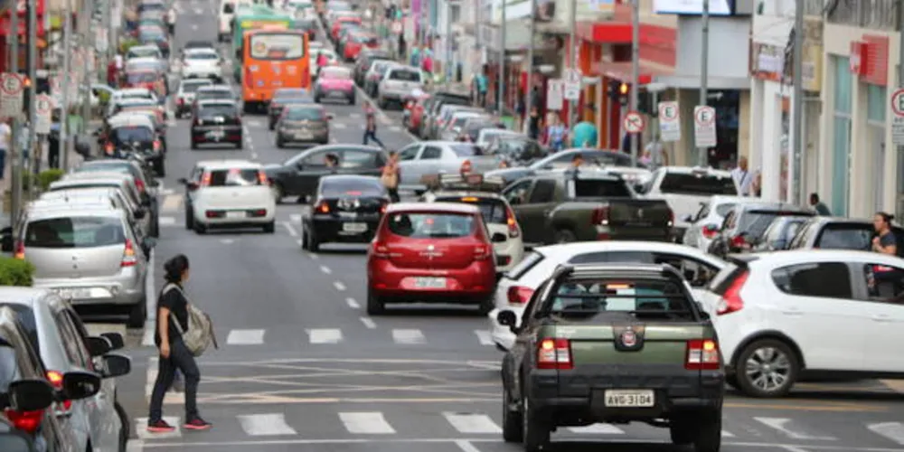 Motorista deve ficar atento às datas do pagamento das pendências dos veículos e evitar circular pelas ruas de maneira ilegal