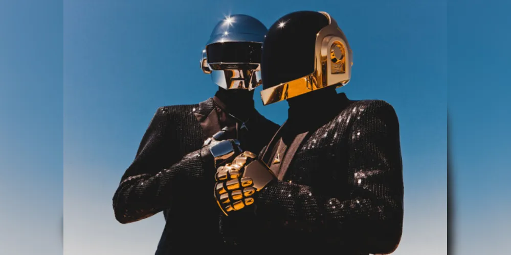 O duo Daft Punk anunciou o lançamento de uma versão comemorativa de 10 anos do disco ‘Random Access Memories’,