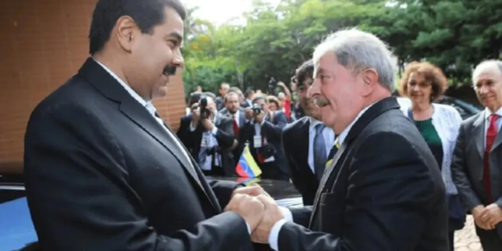 Bolsonaro libera vinda de Nicolás Maduro para posse de Lula