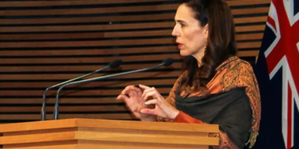 Primeira-ministra da Nova Zelândia, Jacinda Ardem, renuncia ao cargo